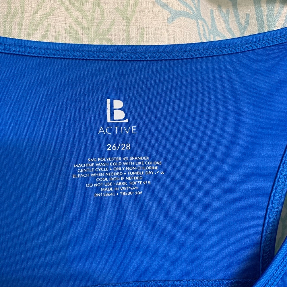 Land Bryant active 26/28 tank top